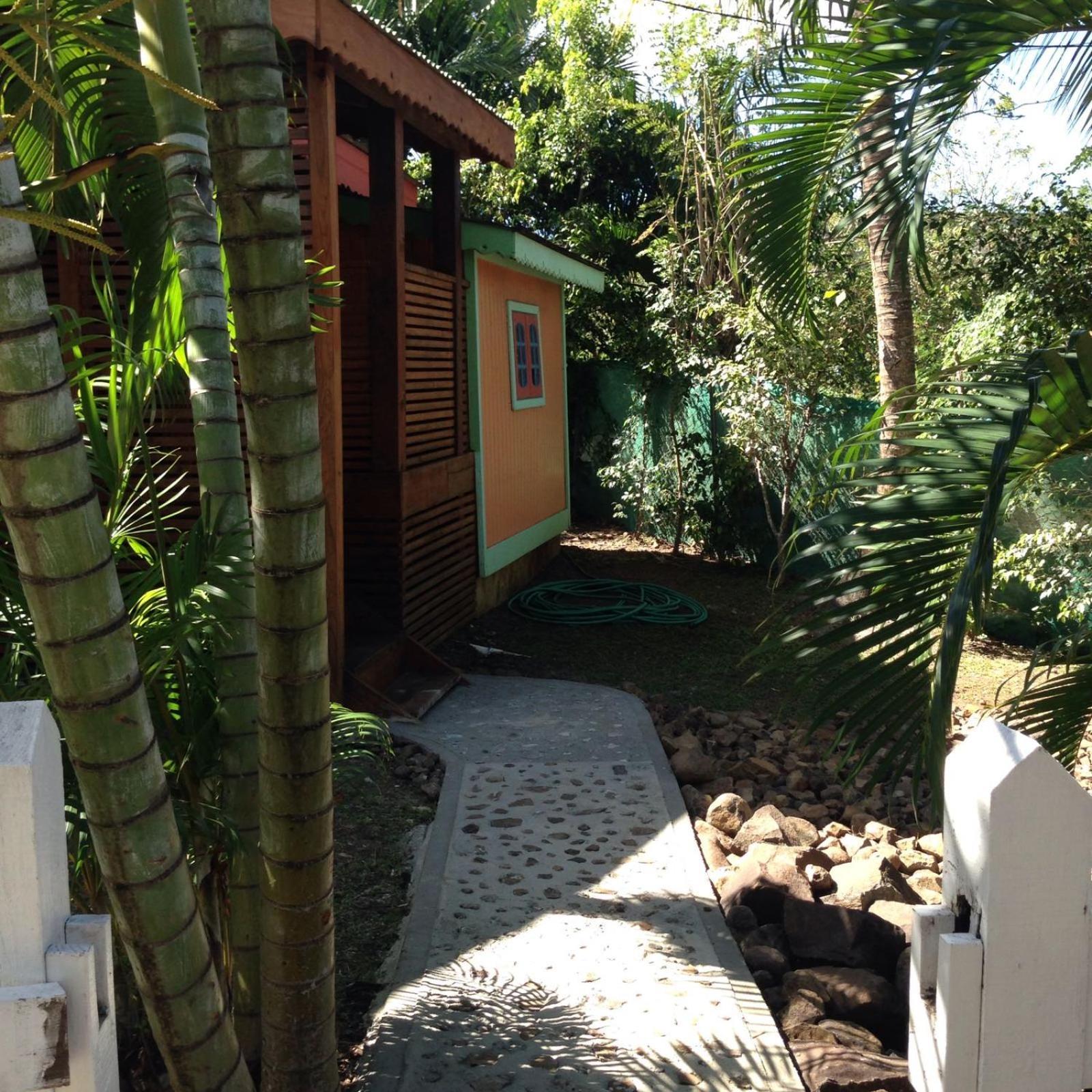 Italian Guesthouse Gros Islet Eksteriør billede